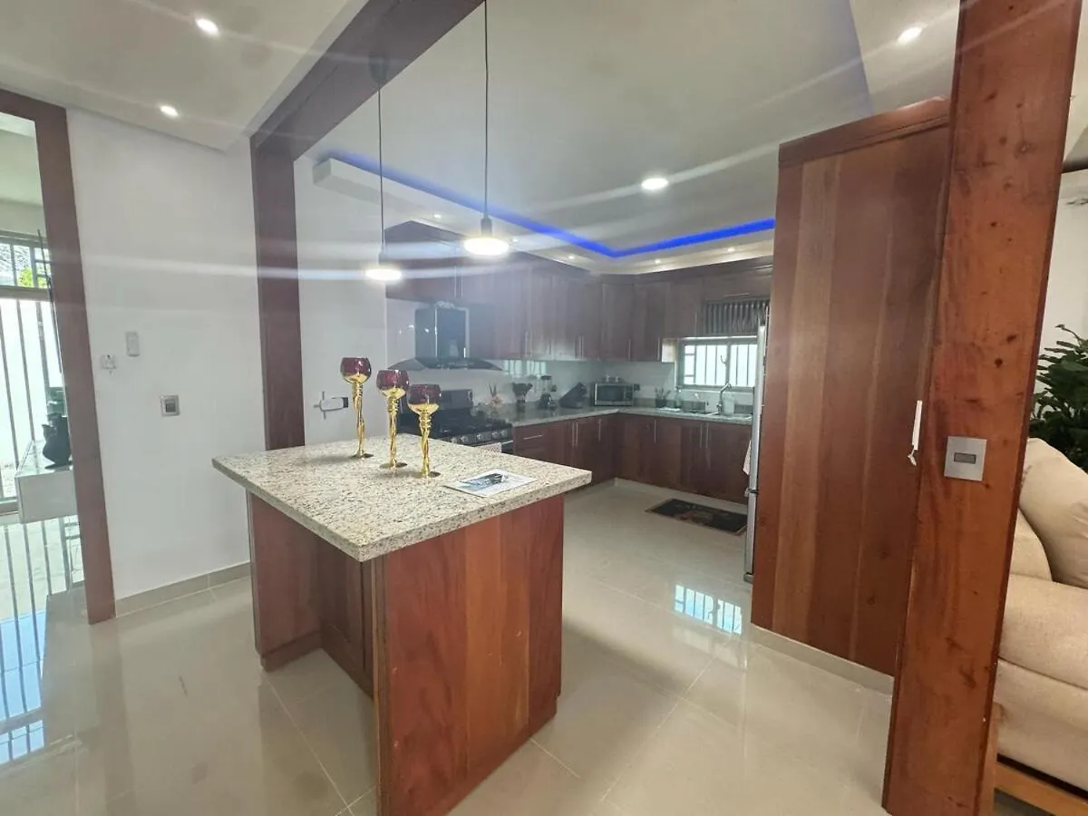 度假居 Complete House In La Vega别墅