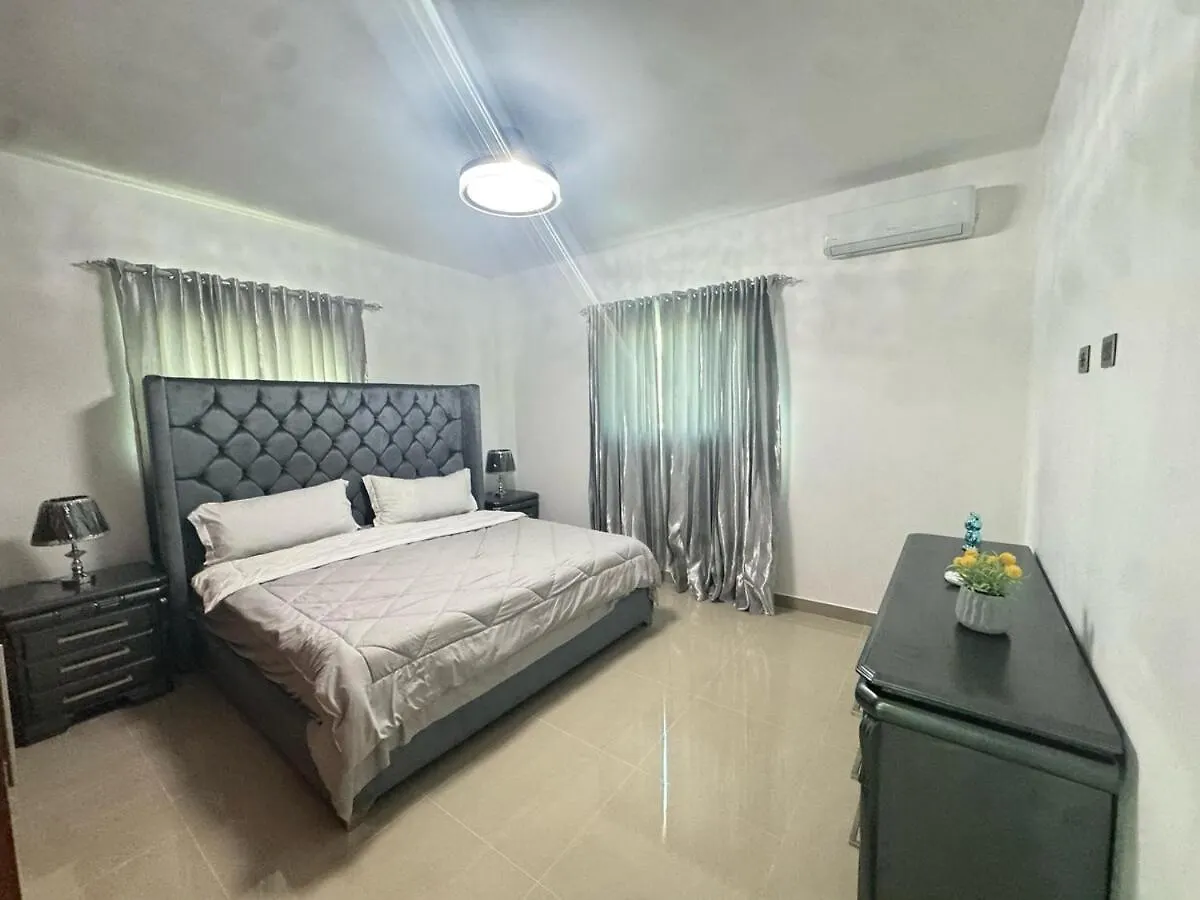 Complete House In La Vega别墅 度假居