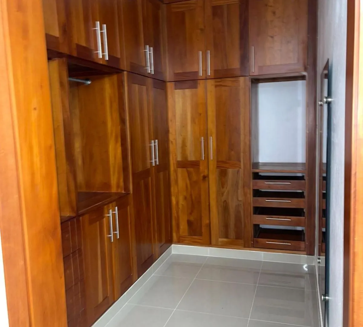 Complete House In La Vega别墅 拉维加